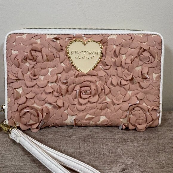 Betsey Johnson Rose Wristlet - Picture 2 of 9